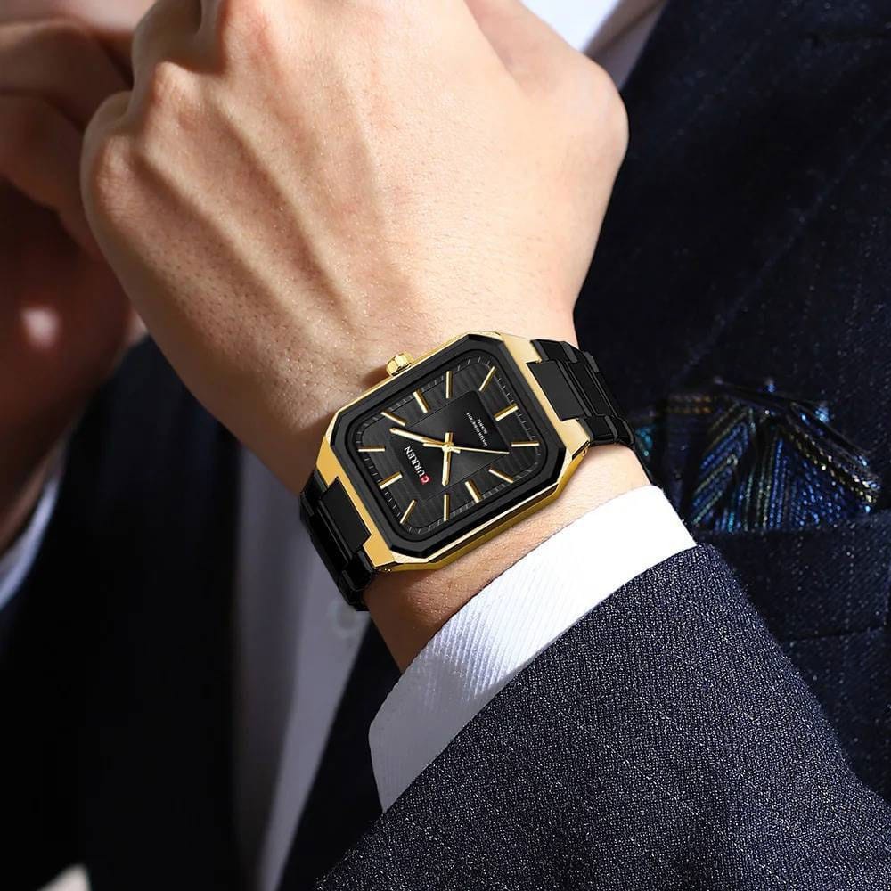 ساعة من كارن