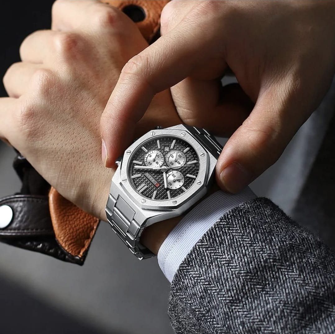 ساعة من كارن